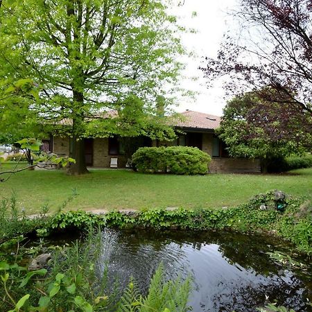 Villa Onorina Carimate Bagian luar foto