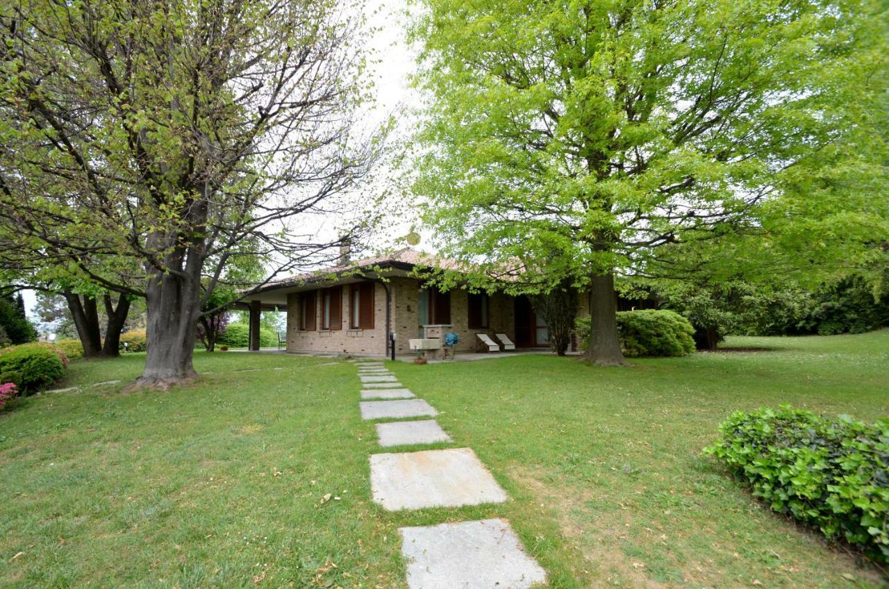 Villa Onorina Carimate Bagian luar foto