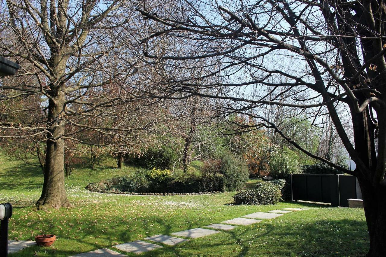 Villa Onorina Carimate Bagian luar foto